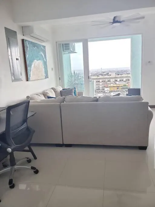 Appartement Luxurious & Modern In The Heart Of New Kingston 0*,