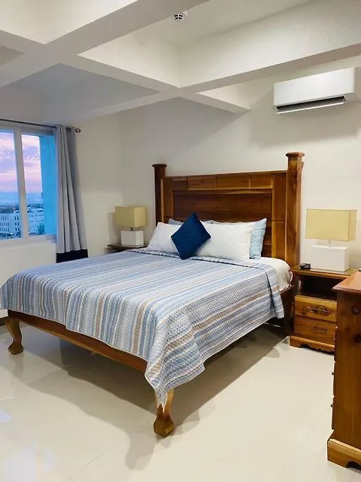Appartement Luxurious & Modern In The Heart Of New Kingston 0*,