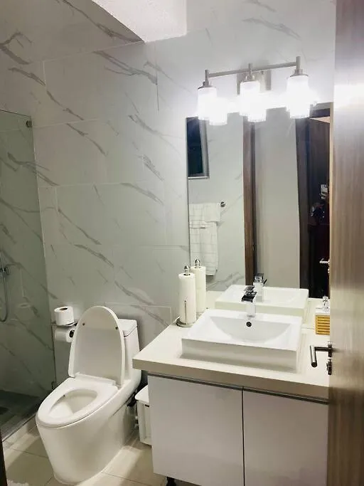 Appartement Luxurious & Modern In The Heart Of New Kingston